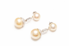 A PAIR OF PLATINUM, DIAMOND AND SOUTH SEA PEARL EARRINGS
