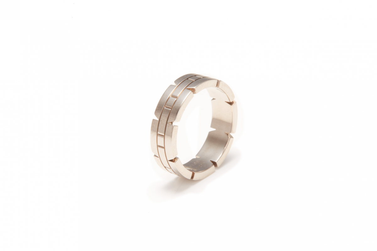 CARTIER - AN 18K WHITE GOLD 'TANK' RING - Image 2 of 2