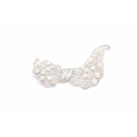 AN 18K WHITE GOLD, DIAMOND AND PEARL FILIGREE BROOCH