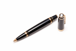 MONTBLANC - A ROSE GOLD MEISTERSTUCK BALLPOINT