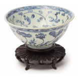 A BLUE AND WHITE PORCELAIN 'LOTUS BOUQUET' BOWL