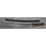 Katana, poignée galuchat avec tsuba en fer ajouré. Japon, époque Eido. L. 94 cm [...]