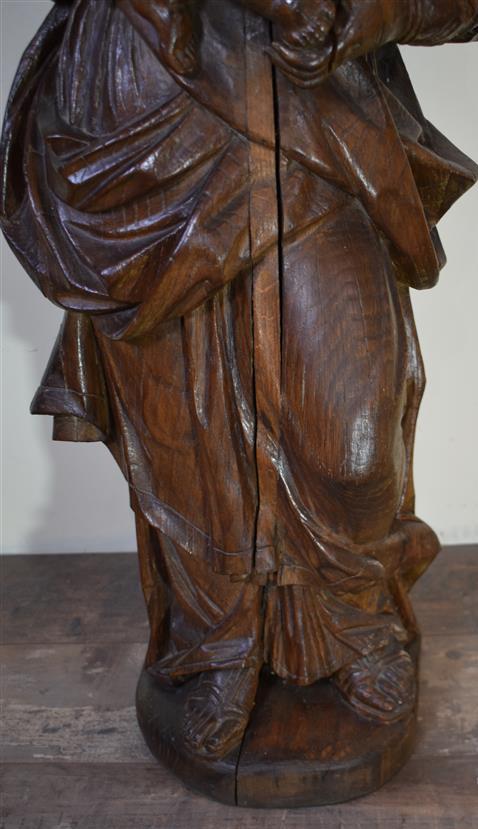 Vierge à l'Enfant, statue en chêne sculpté, H. 95 cm ; L. 40 cm, XVIIIe siècle - - Image 3 of 5