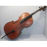 Violoncelle 4/4 Mirecourt début 20ème dans le style de Mougenot, assez bon état, [...]