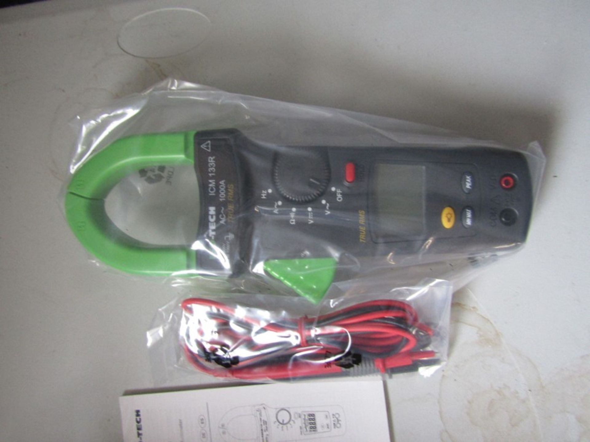 16 x ISO-TECH ICM133R Clamp Meter, Max Current 1kA CAT III 600V