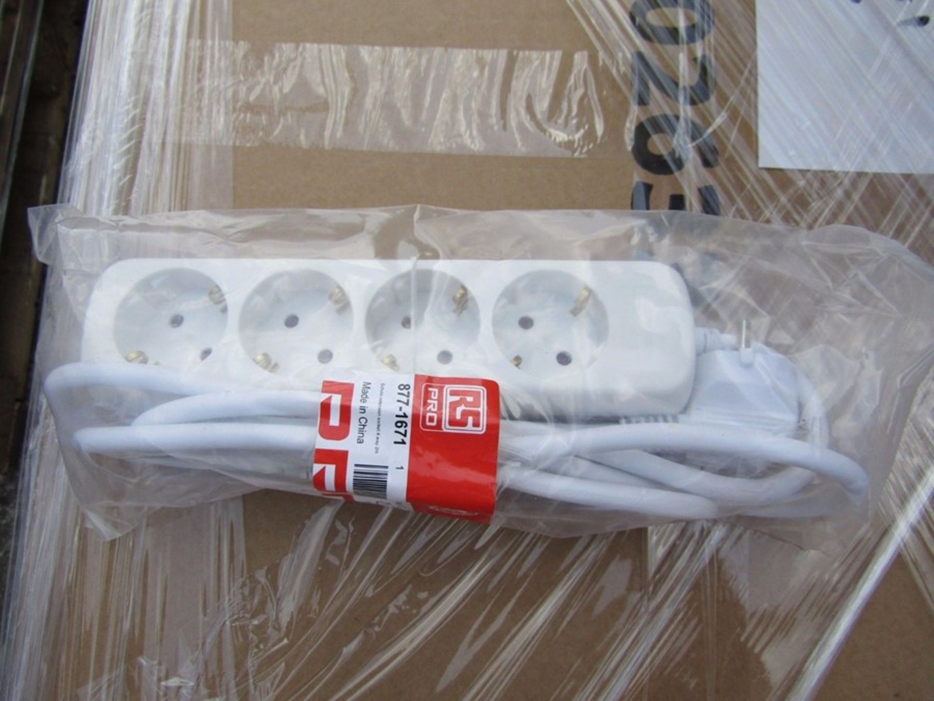 40 x Type F German 4 Way Switched Extension Sockets with CEE7/7 Plug