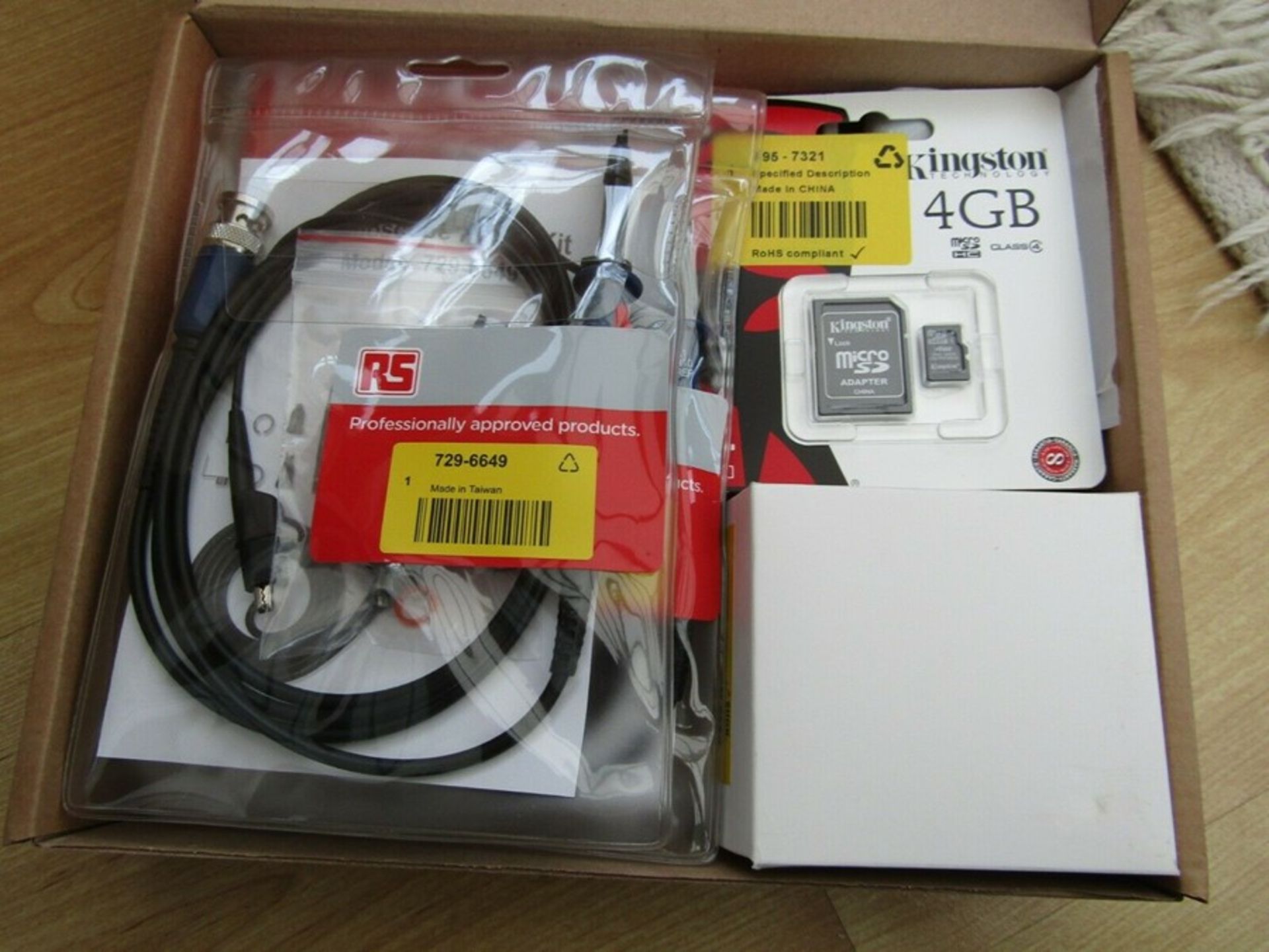 Red Pitaya V1.1 Diagnostic Kit - PC Oscilloscope, USB, 2 Channels, 50MHz - RS 8272755 - Bild 2 aus 2