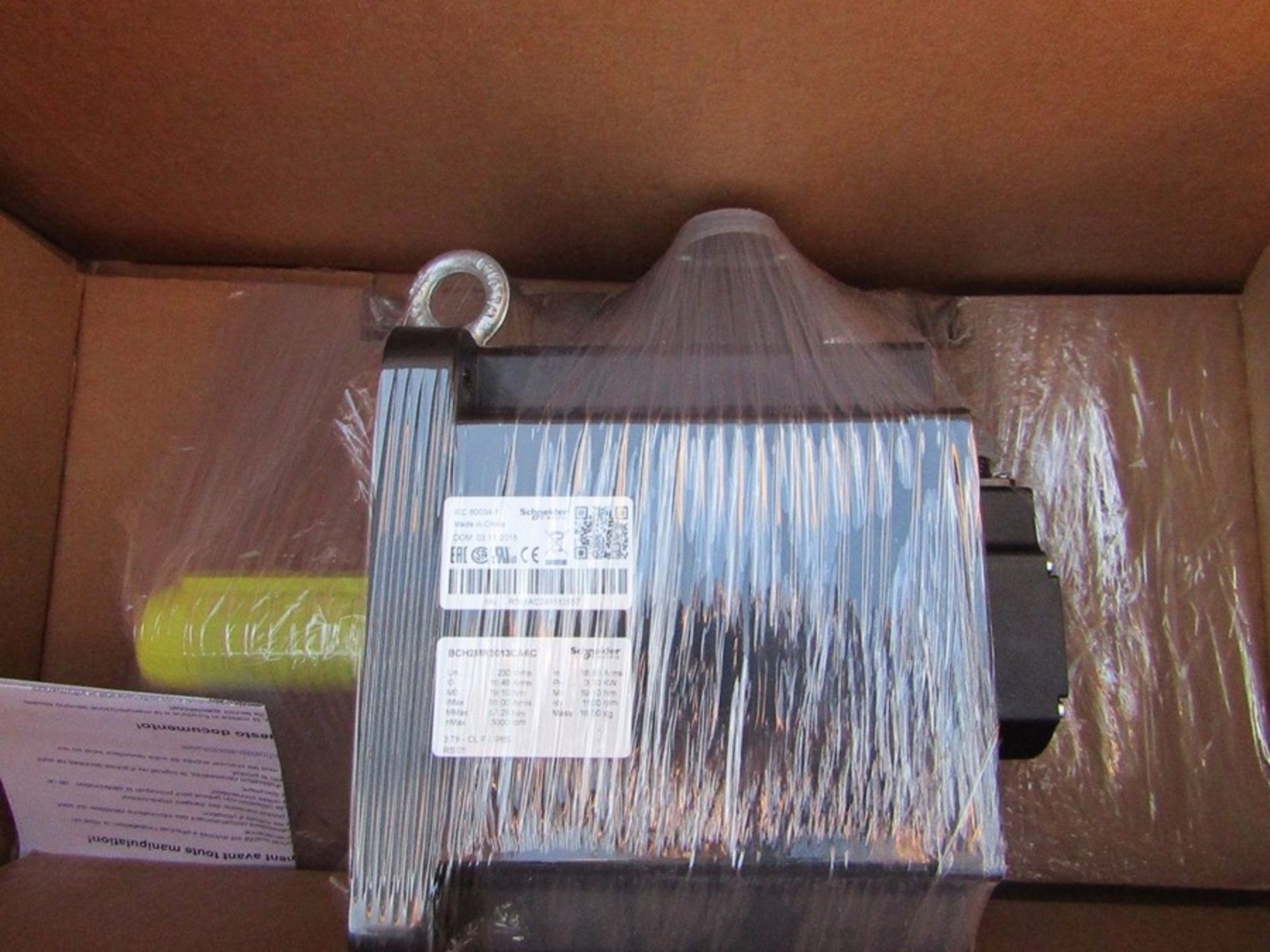 Schneider Electric 3kW BCH2 Servo Motor, 220V, 19.1nm, 3000 rpm - 1005L 1110831