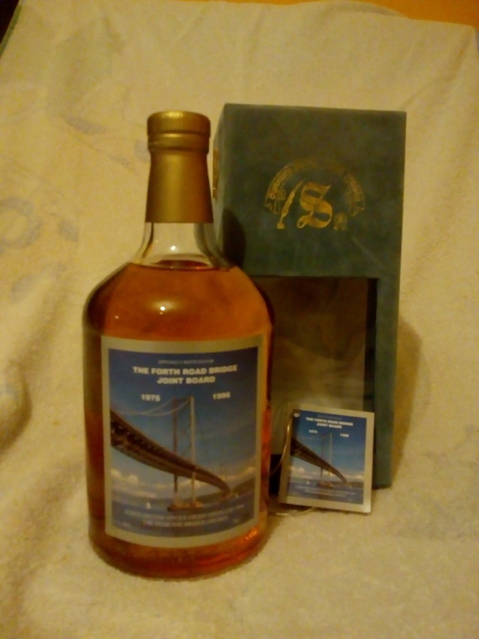 North British from 1964 Forth road Bridge Whisky 1975-1996 no 28 of 64 700ml 46%
