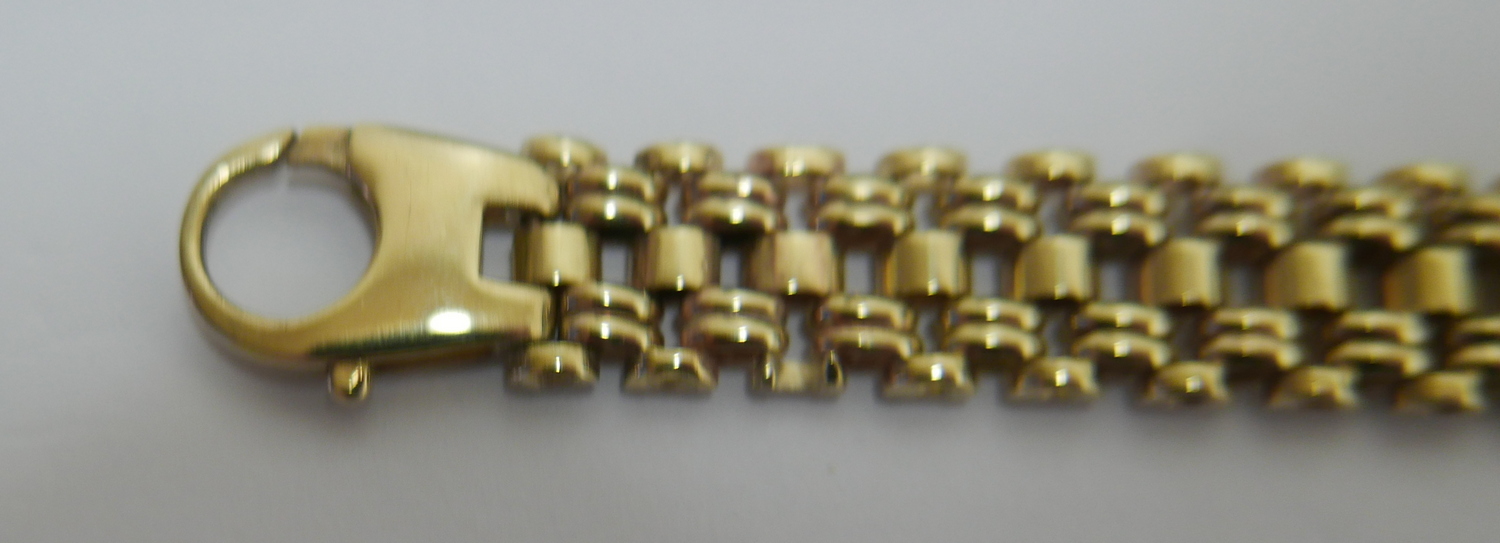 Gold Bracelet 21cm long 10mm wide and weighing 19.8 grams. - Image 3 of 3