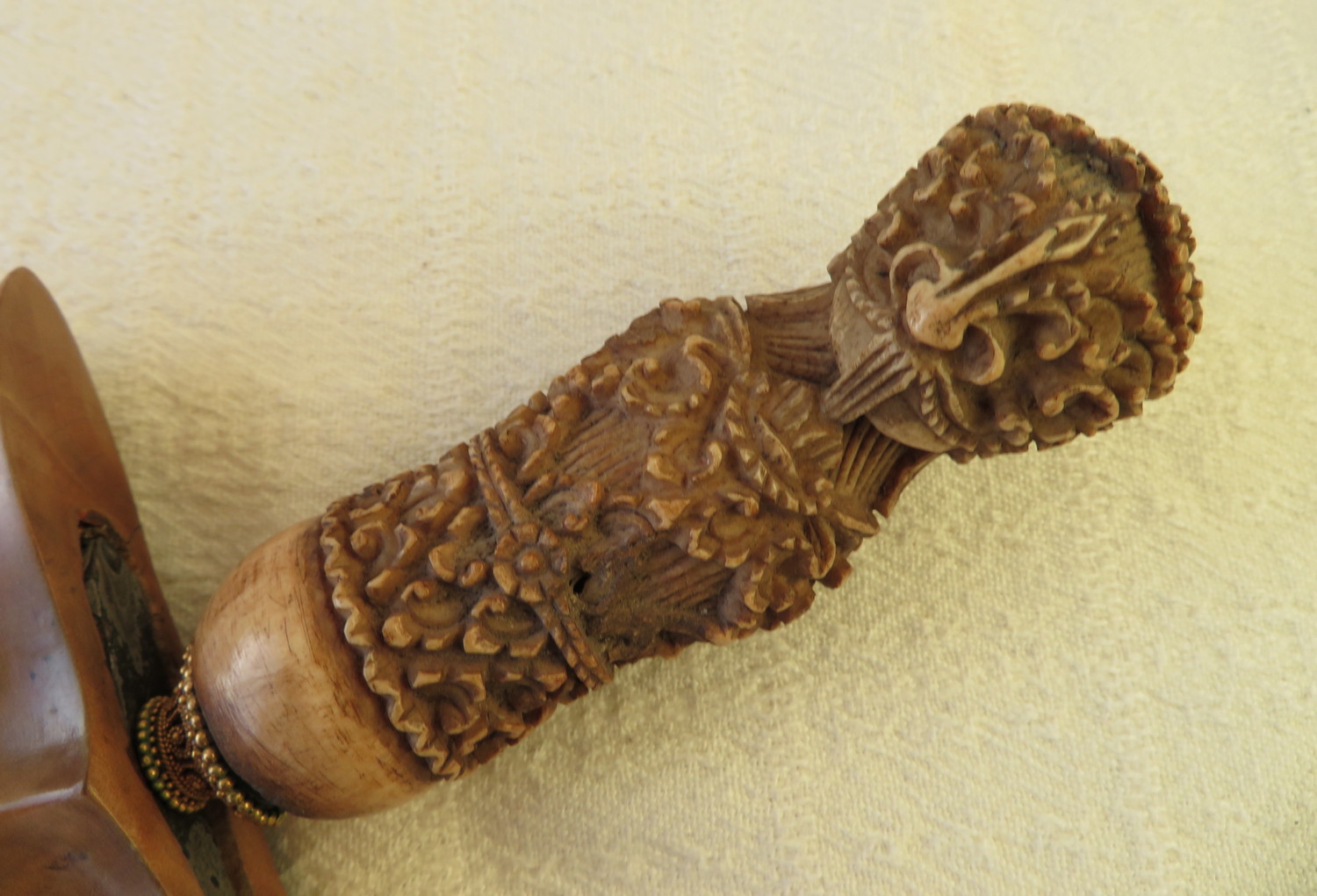 Antique Javanese/Indonesian 19th C Kris with Bone/Ivory?Handle, Gold Metal Ferrule, Brass Scabbard. - Image 2 of 10