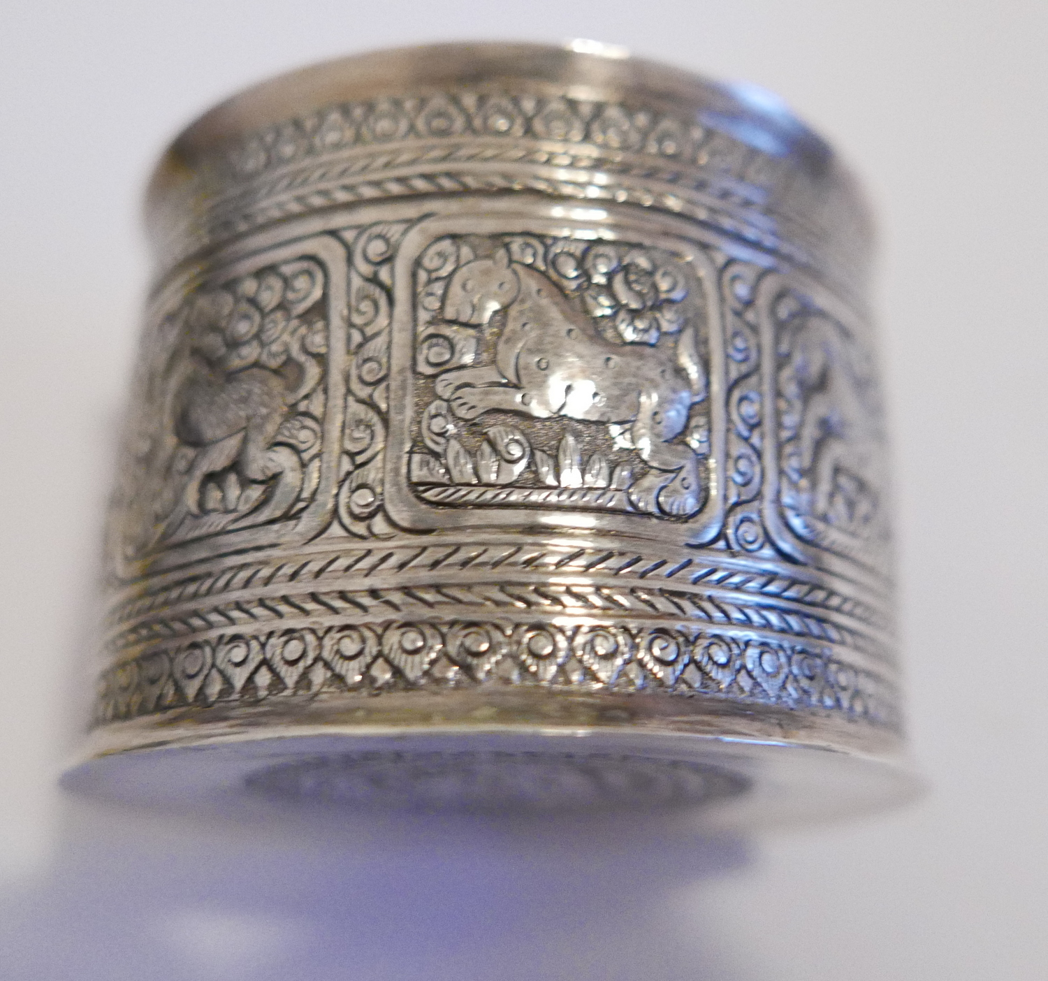 Antique Indian Silver Lidded Pot - 72mm dia and 70mm with Decorative White Metal Jug - 120mm x 110mm - Image 5 of 8