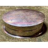 Scottish Provincial William Robb Ballater Round Pill Box - 41mm diameter.