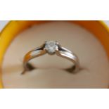 18 karat White Gold and Diamond (0.20) carats Ring size M 1/2 approx 2.5 grams.