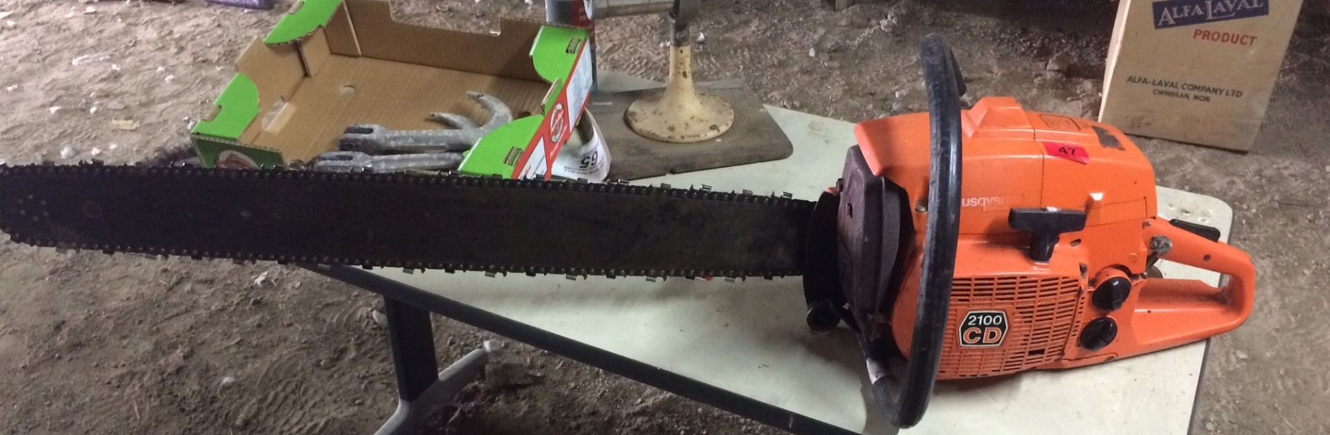 Husqvarna 2100 CD Chainsaw.