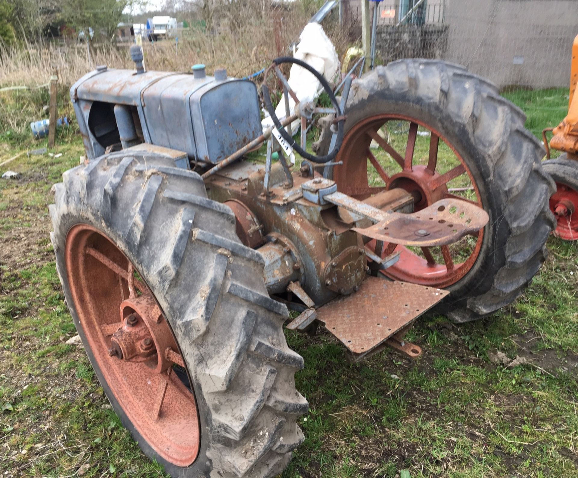 Twin City Tractor - incomplete restoration project. - Image 4 of 5