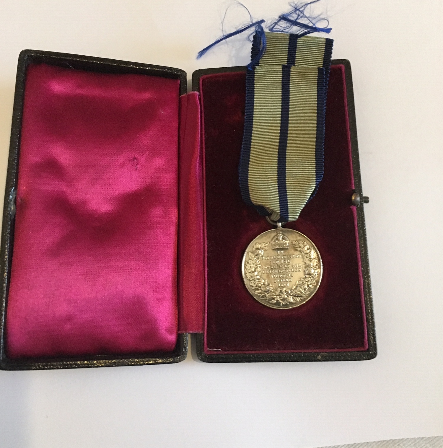 Boxed Queen Victoria 1897 Commemoration Medal. - Image 2 of 4