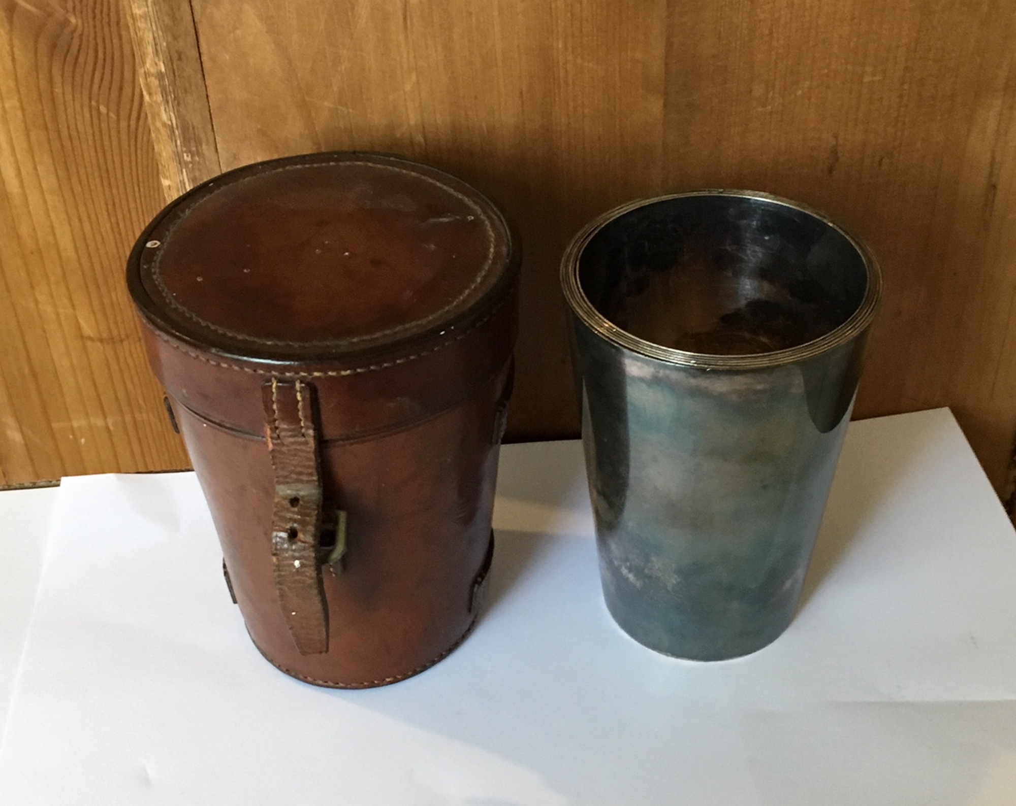 Leather Cased Travelling Walker&Hall Graduated Set of 6 Silver Plated Beakers.