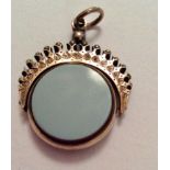 Large Victorian 10CT gold agate swivel fob, weight 11.5 grams.