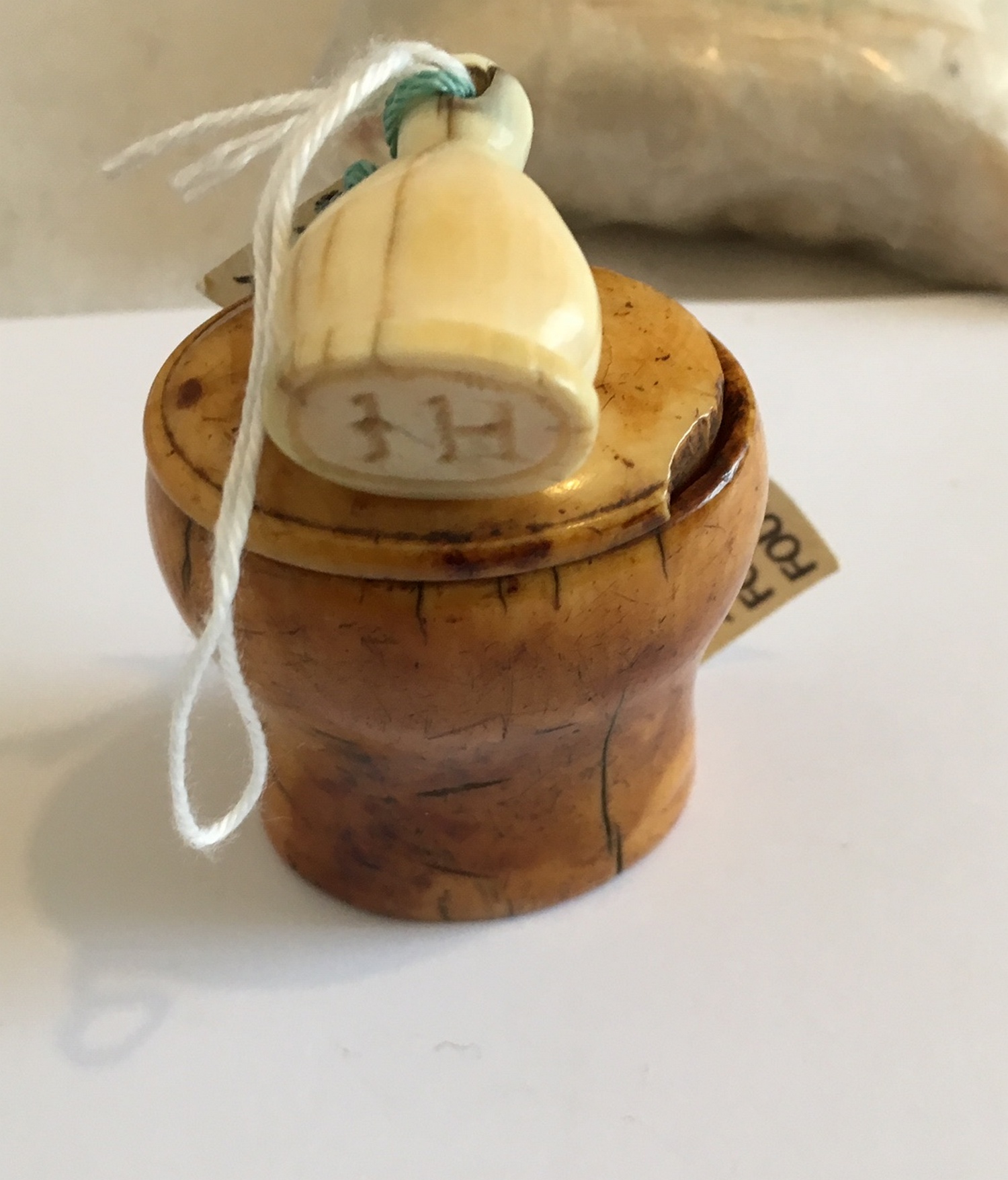 Antique Ivory Snuff Mull 1 3/4" tall initials to base of M.DY plus small antique seal carved IH. - Image 5 of 5