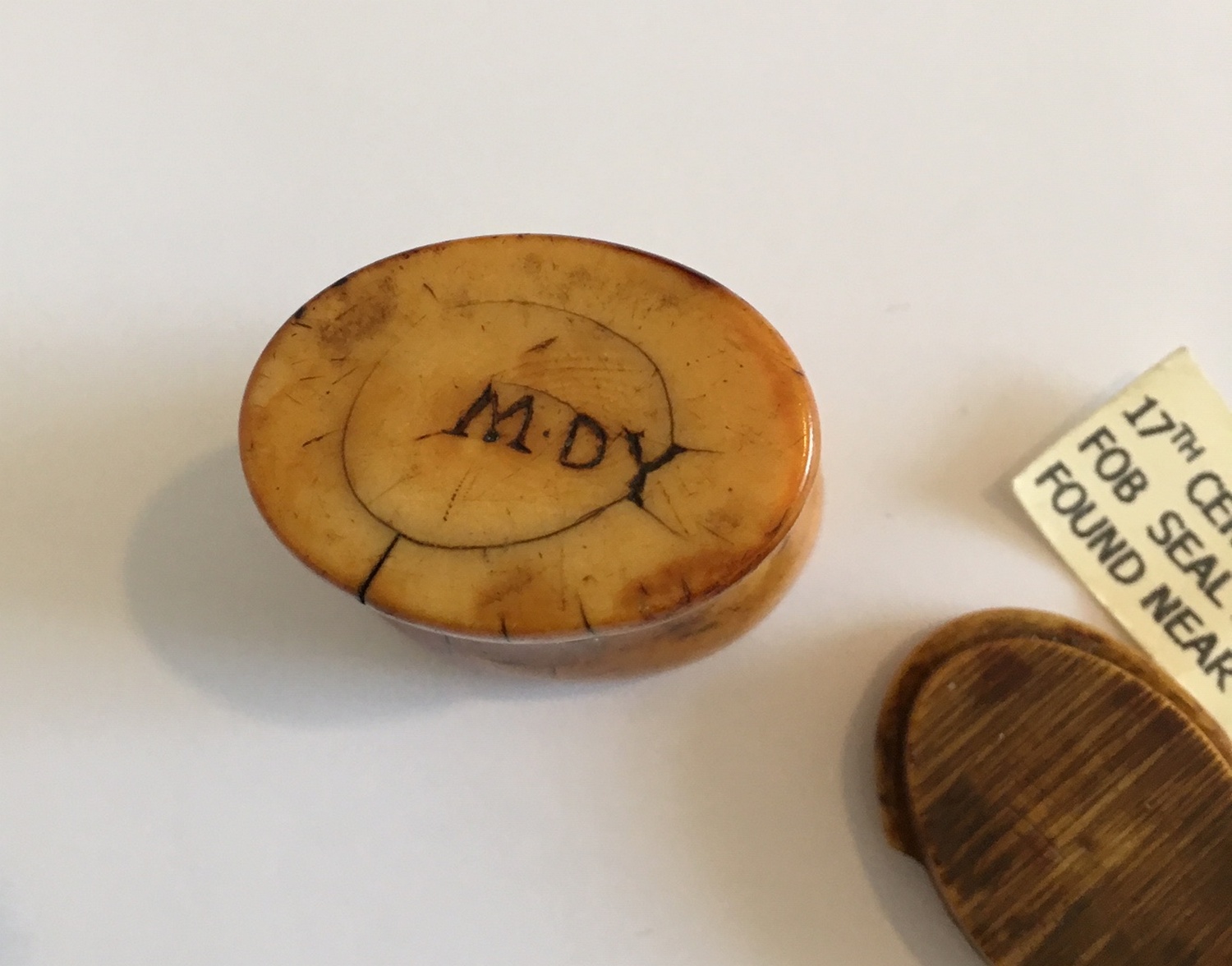 Antique Ivory Snuff Mull 1 3/4" tall initials to base of M.DY plus small antique seal carved IH. - Image 3 of 5