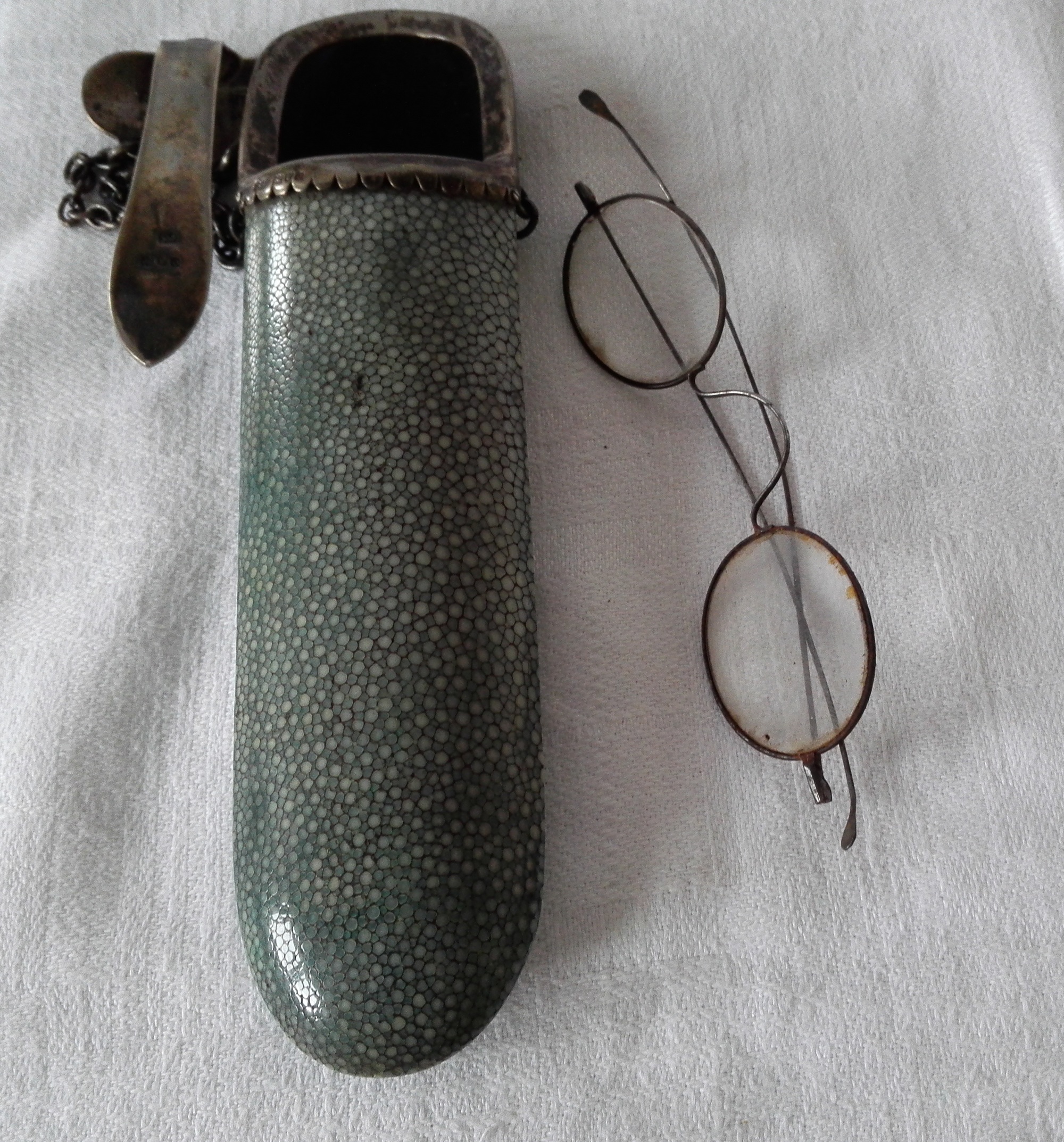 Antique Wire Spectacles in Silver Mounted Shagreen Case c1929
