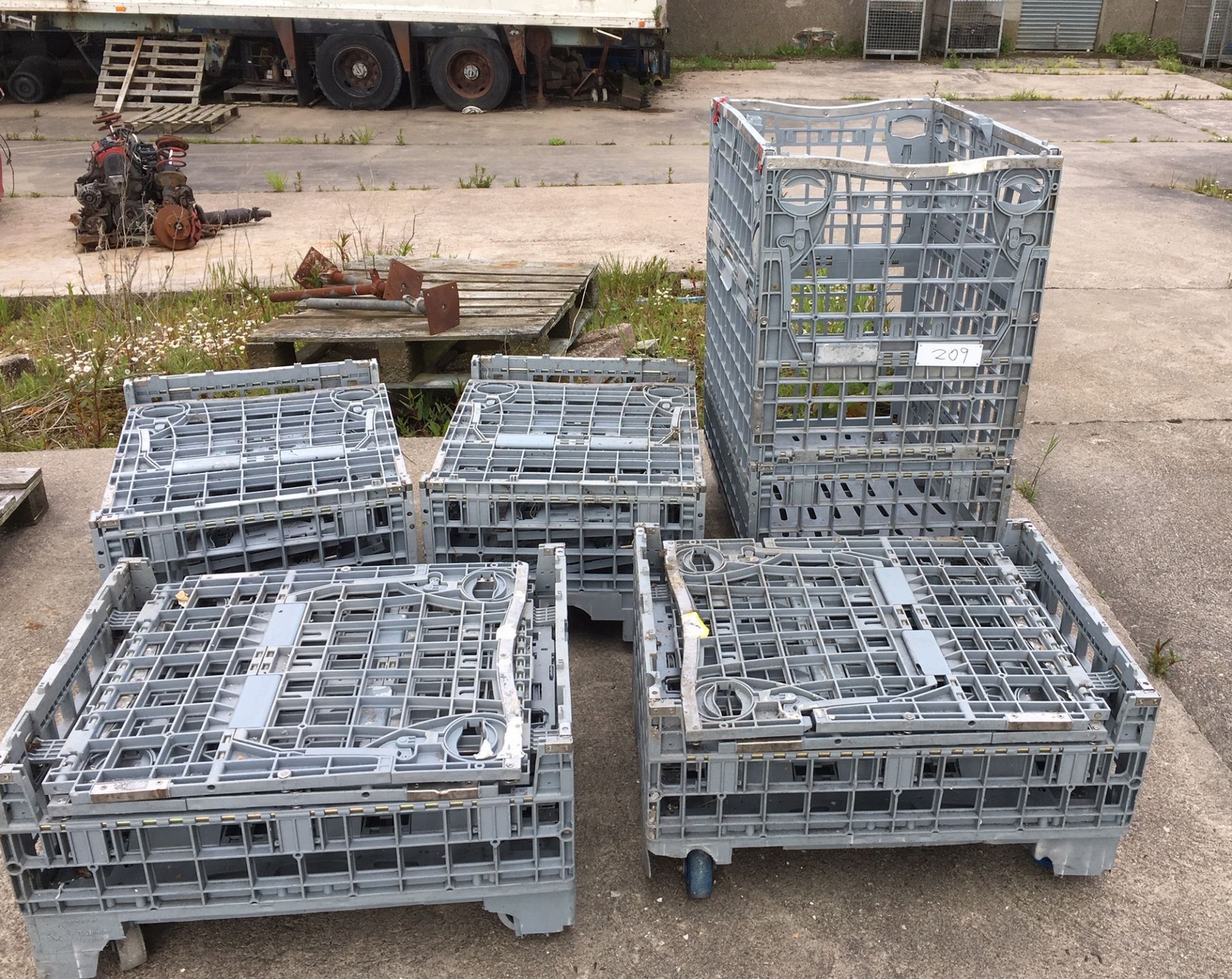 Lot of 5 Collapsible Wheeled Trolleys.