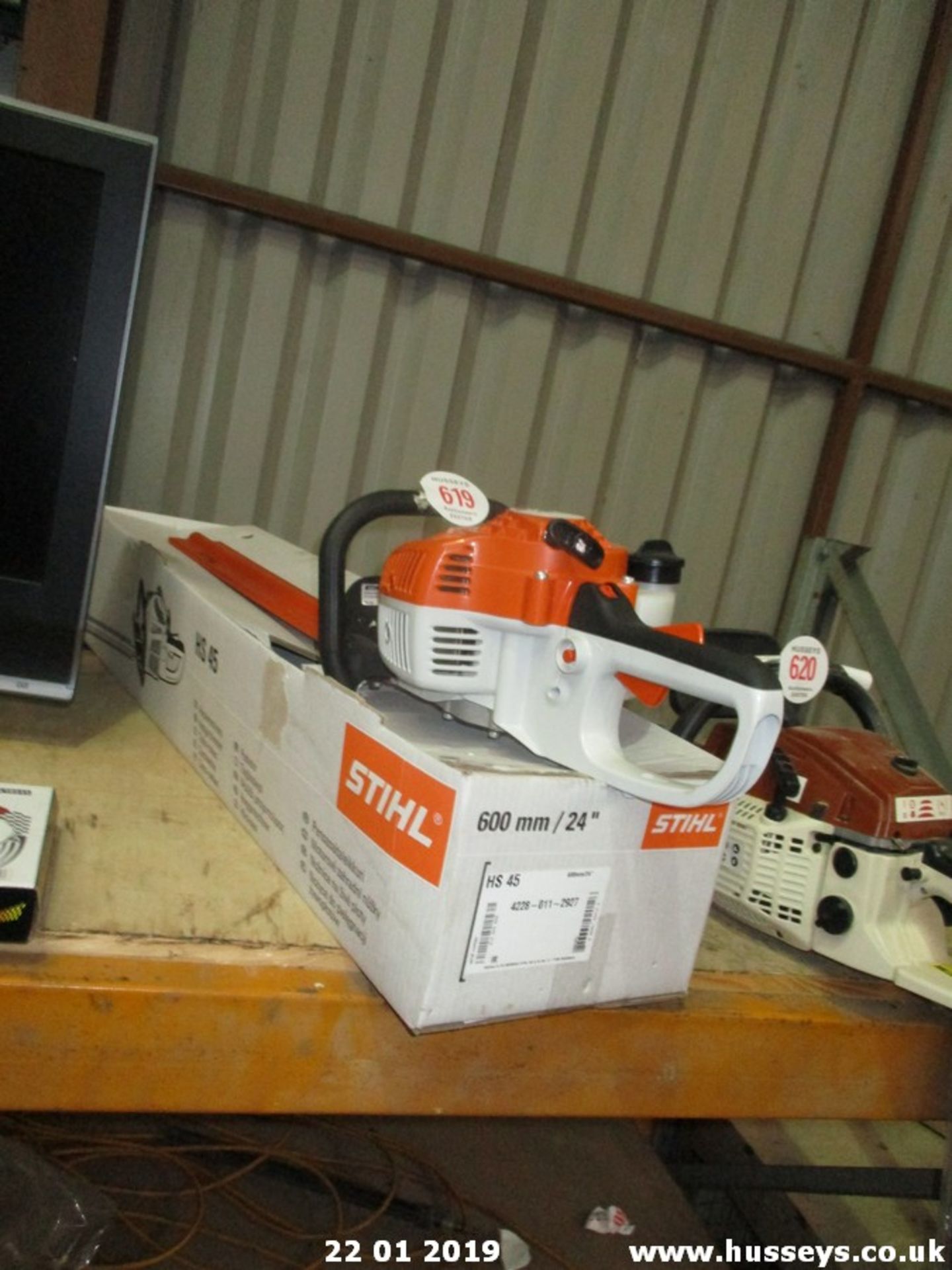 STIHL HEDGE TRIMMER (NEW)