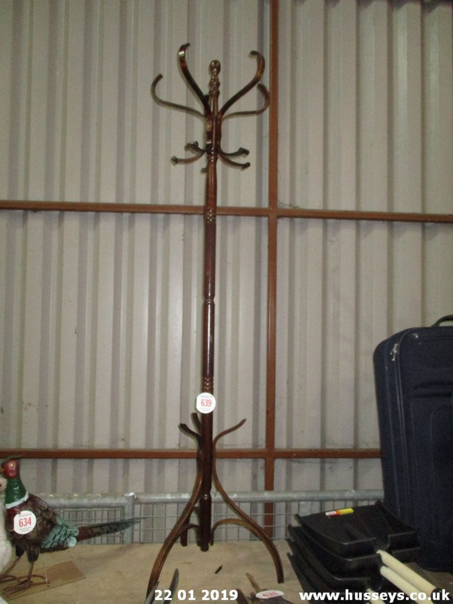 COAT STAND