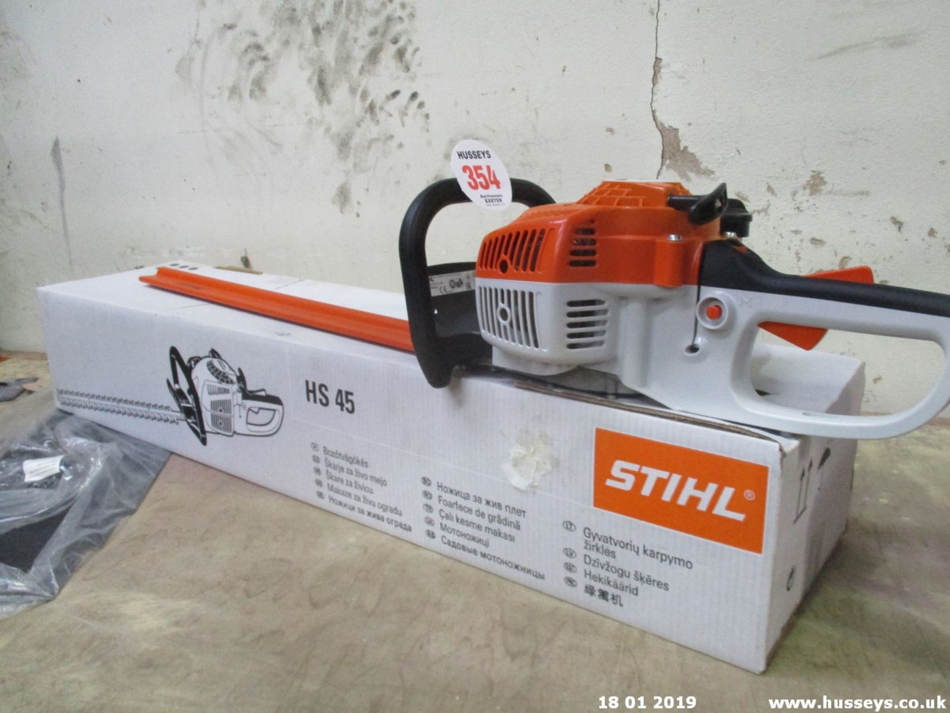 STIHL HS45 HEDGE TRIMMER (NEW)