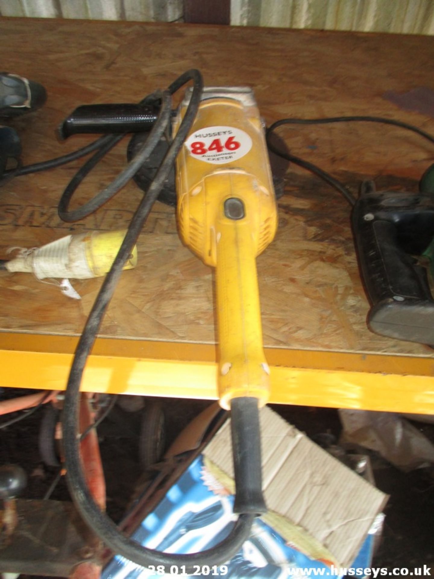 DEWALT GRINDER