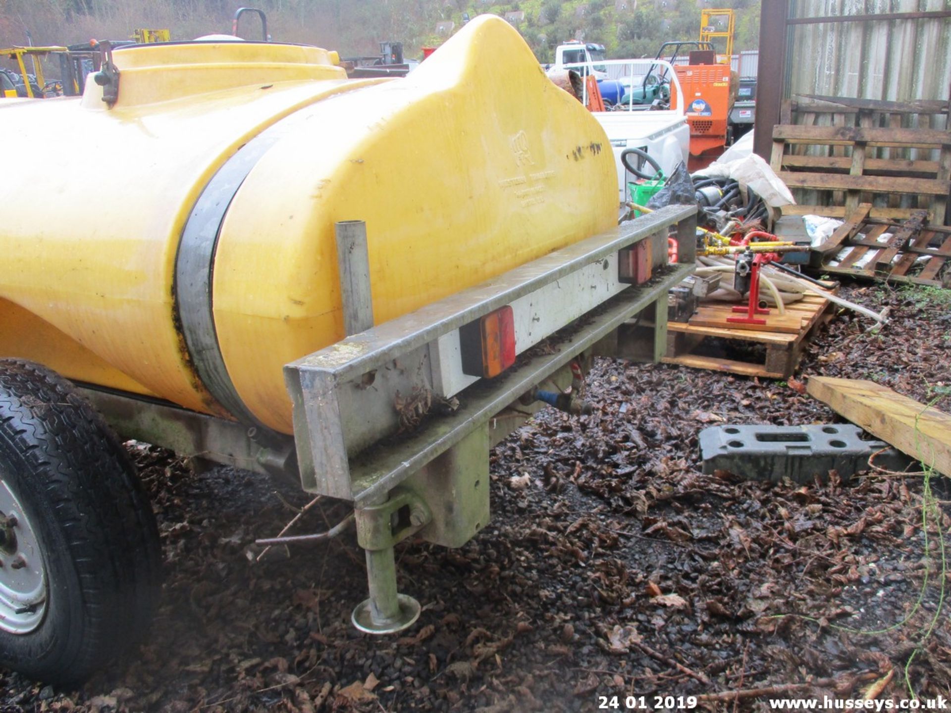 WESTERN WATER BOWSER - Image 3 of 3