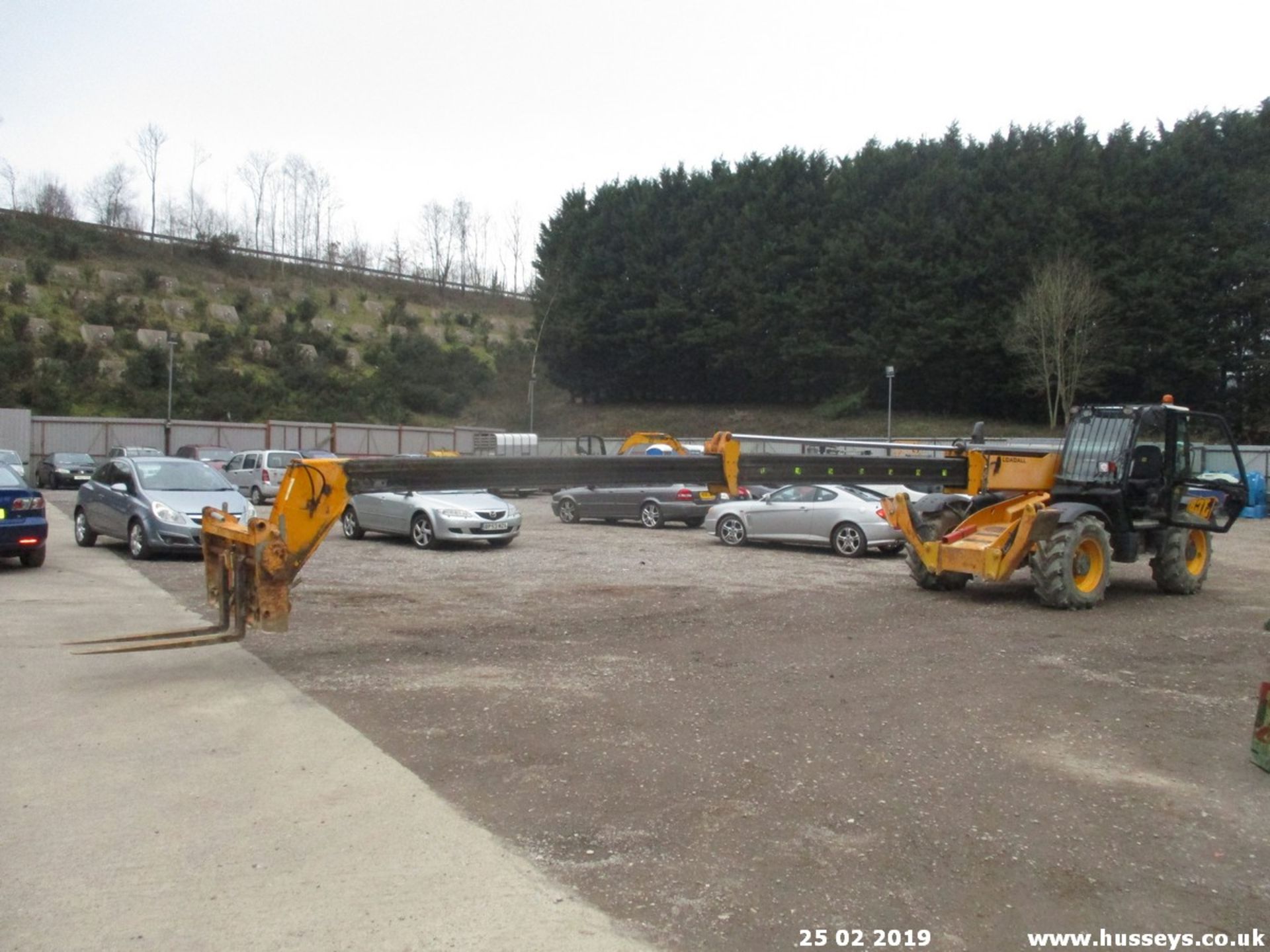 JCB 535-140 TELEHANDLER (YR2009)(MANUFACTURE 2008) 6834HRS SHOWING 2 OWNERS FROM NEW V5 & MANUALS - Image 9 of 10