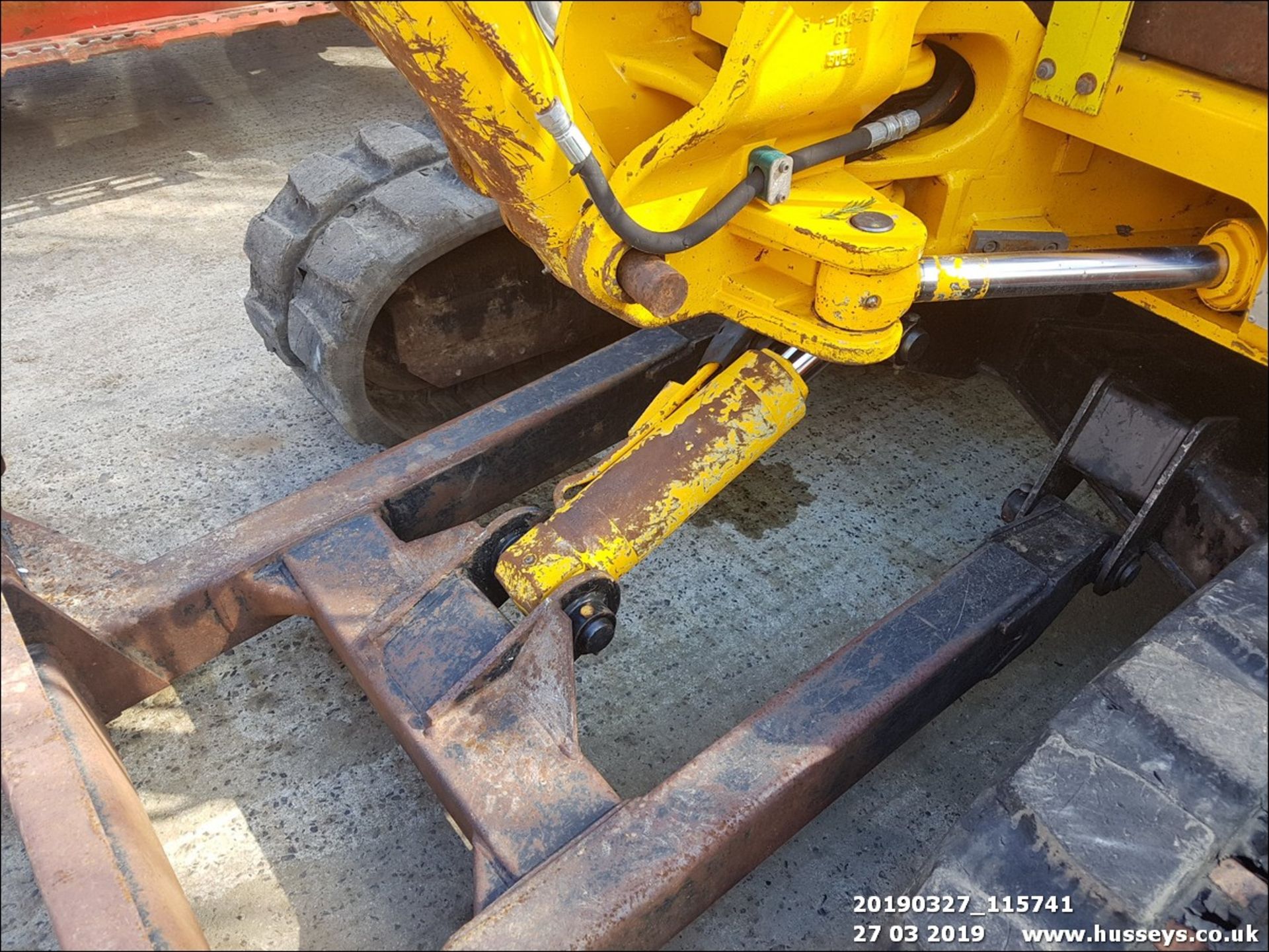 JCB 8060 EXCAVATOR C/W GEITH GRAPPLE & 3' BUCKET - Image 7 of 23