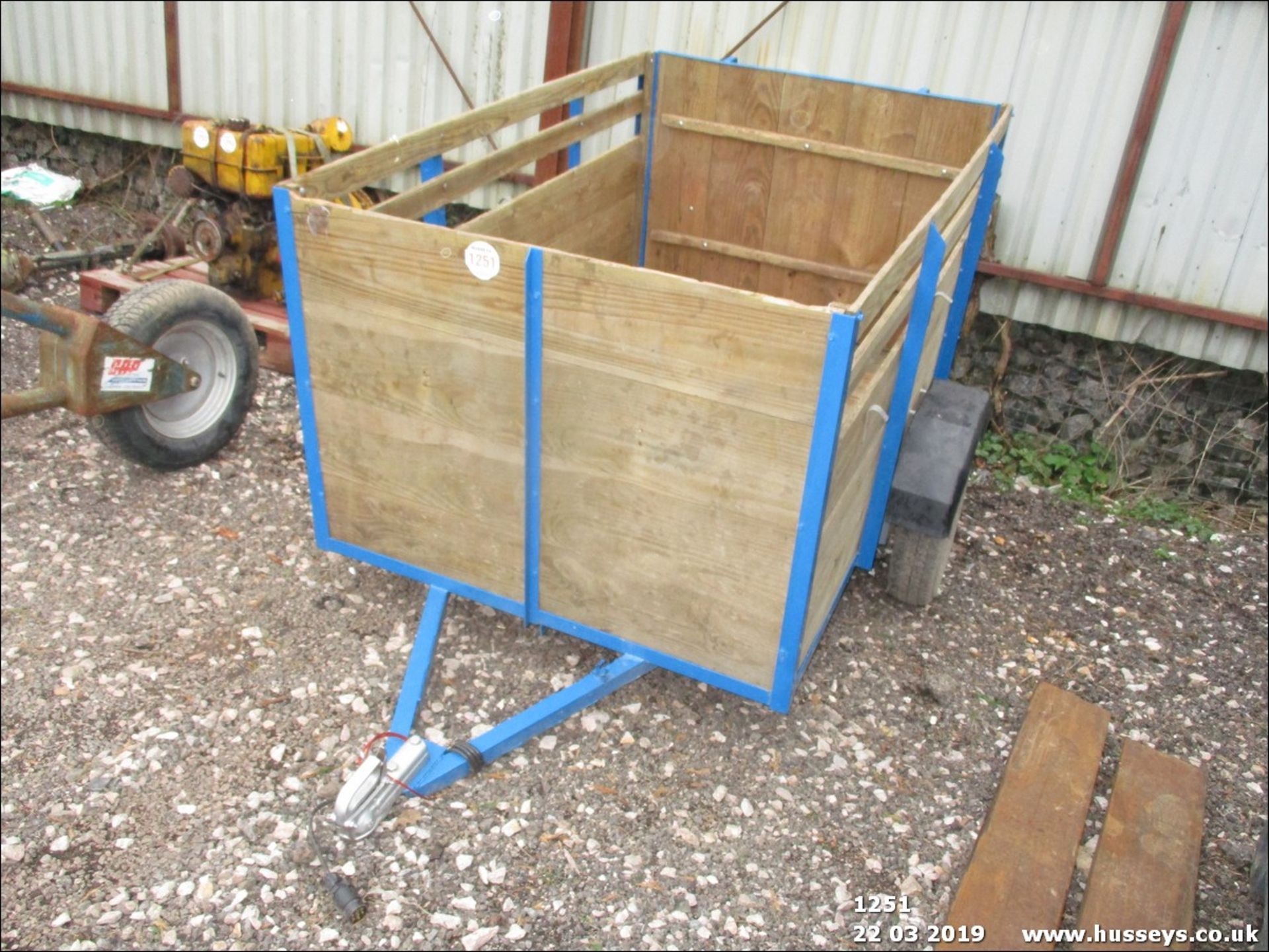 6'X4' WOODEN SHEEP/CALF TRAILER