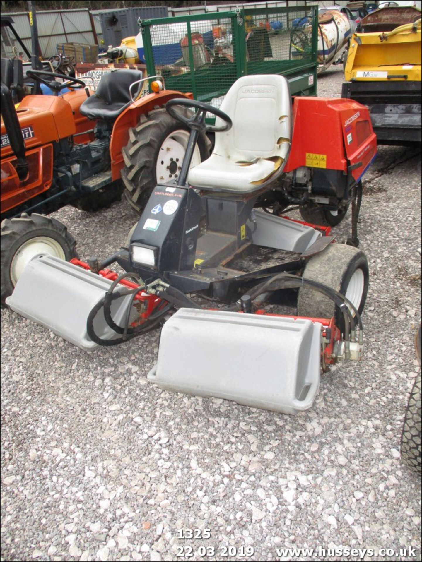 JACOBSEN GREENS KING MOWER,RUNS,DRIVES,CUTS