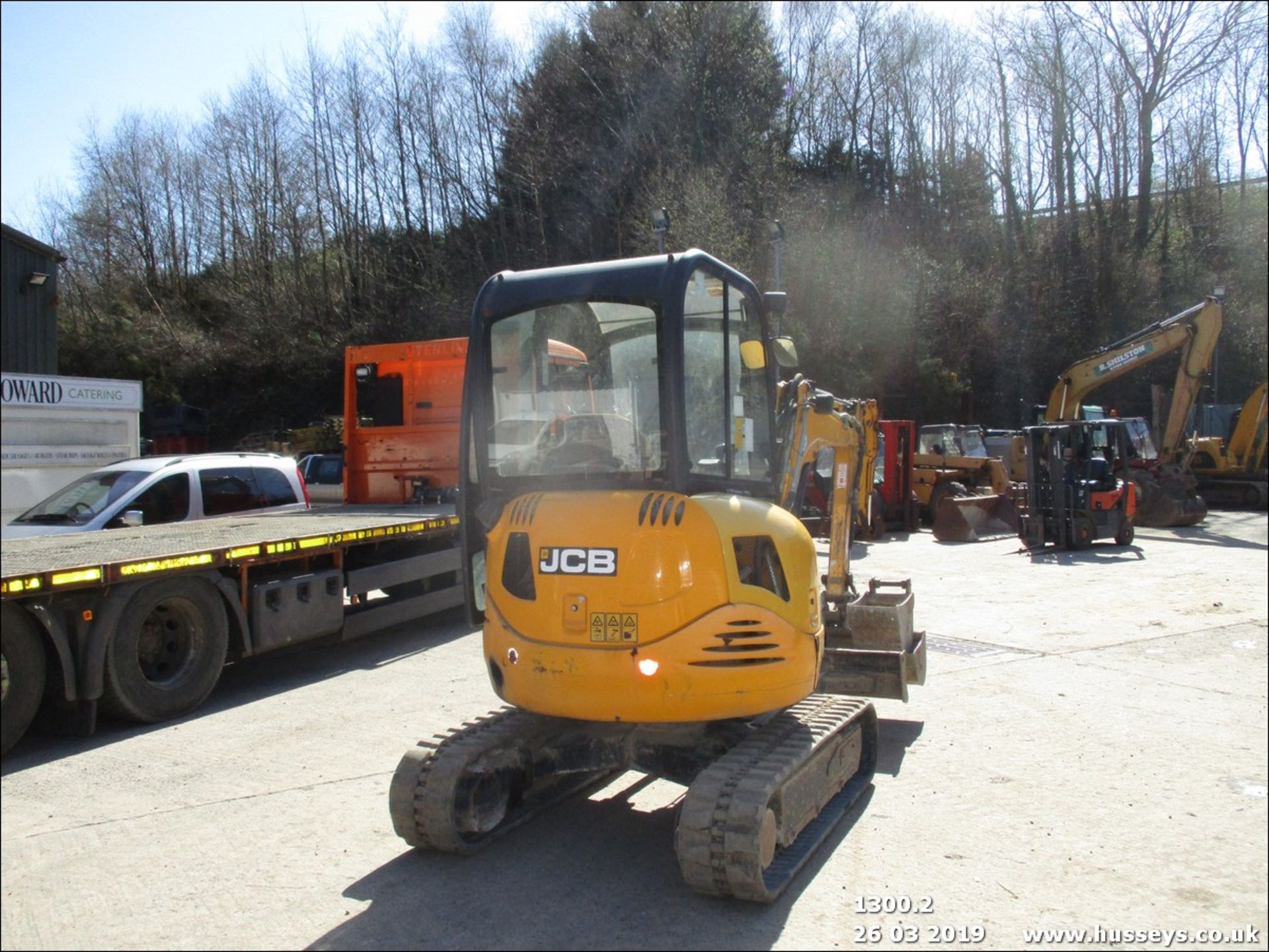 JCB 8025 ZTS EXCAVATOR C/W 3 BUCKETS, PIPIED, (YR 2011)(SHOWING 2093HRS) RUNS,DRIVES,DIGS - Image 3 of 8