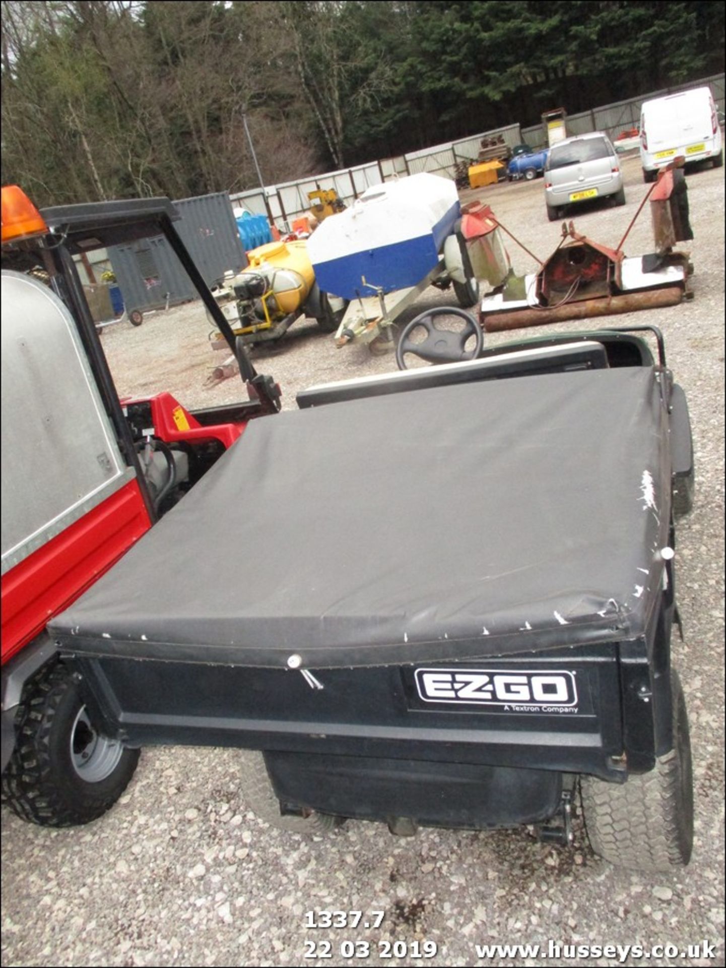 EZGO ELECTRIC GOLF BUGGY,RUNS,DRIVES ELEC TIP - Bild 3 aus 3