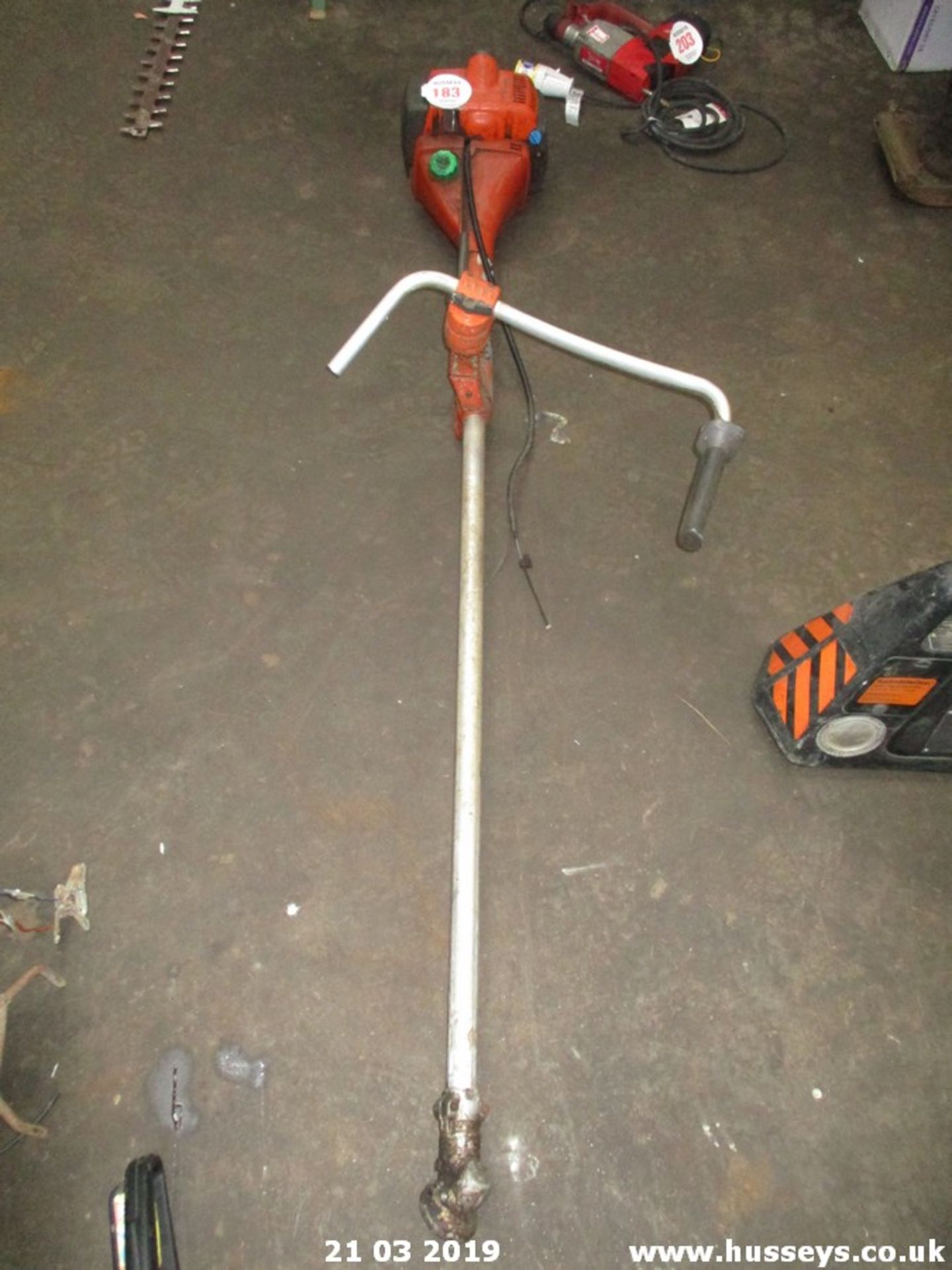 HUSQVARNA STRIMMER