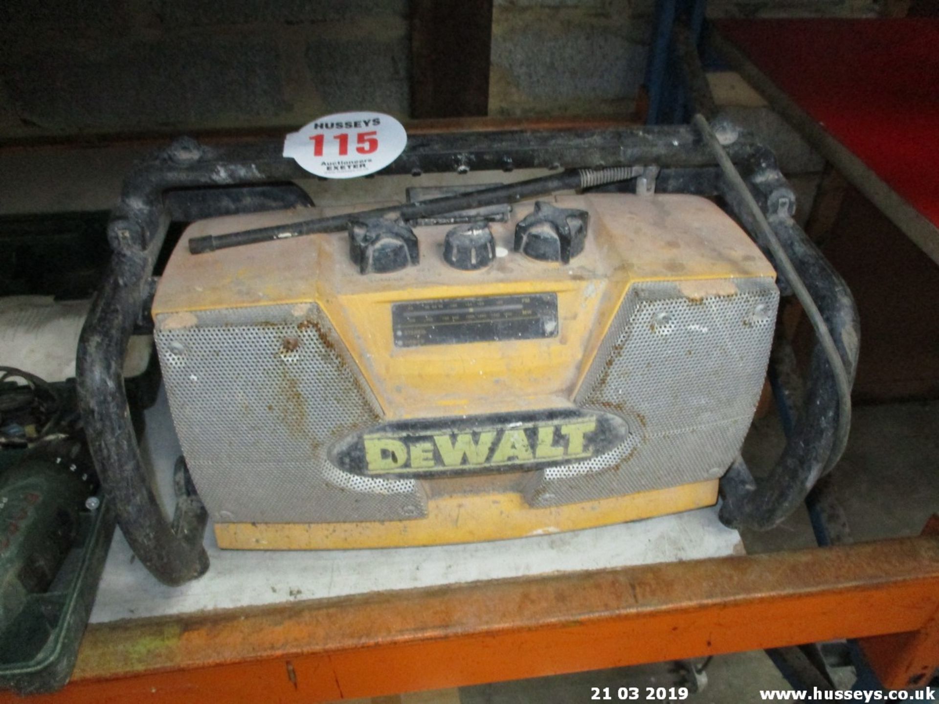 DEWALT RADIO