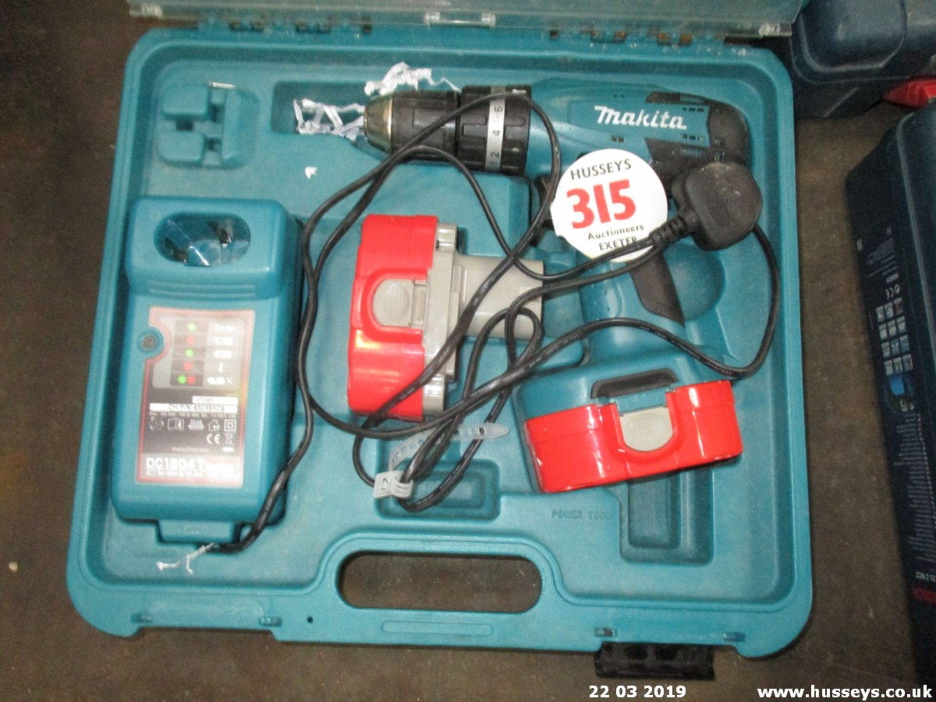 CORDLESS MAKITA DRILL