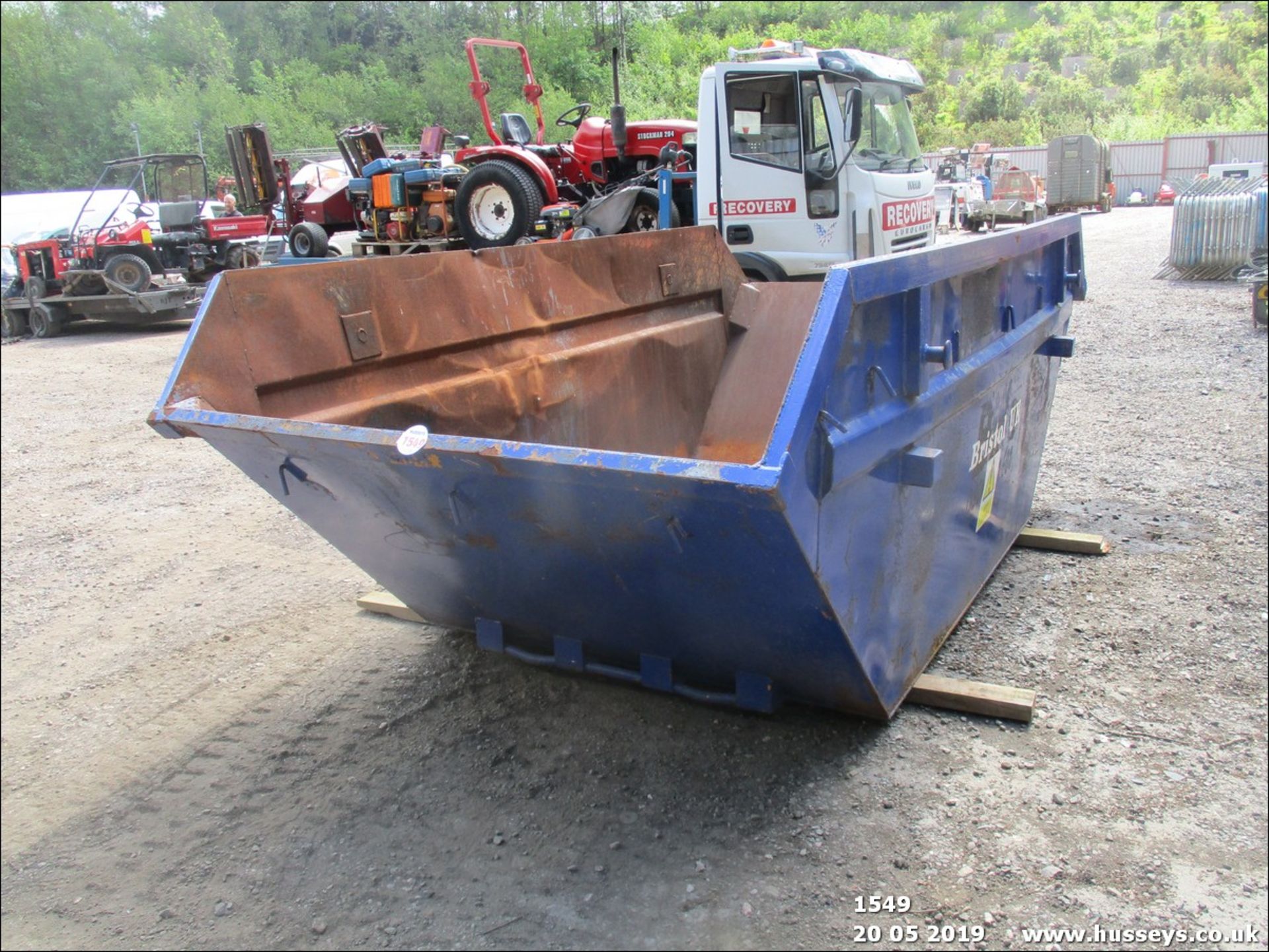 8 CUBIC YARD SKIP