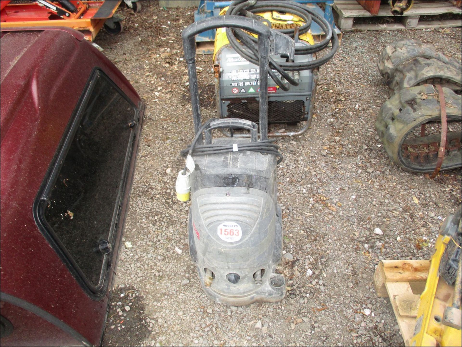 KÄRCHER 110 PRESSURE WASHER