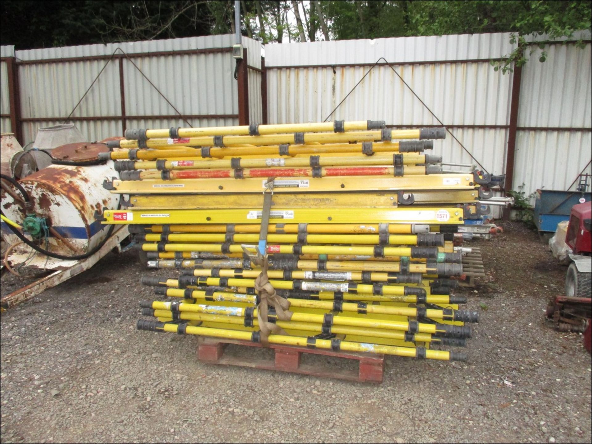 QNTY YOUNGMAN POLYPROPANE SCAFFOLD SECTIONS