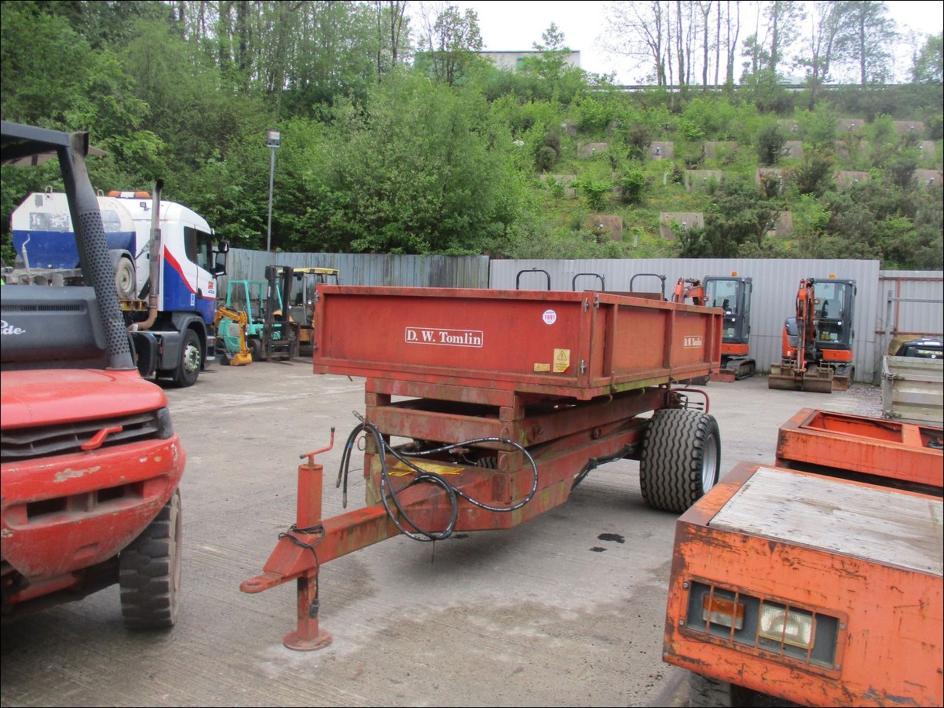 TOMLIN HI TIP AGRICULTURAL TRAILER