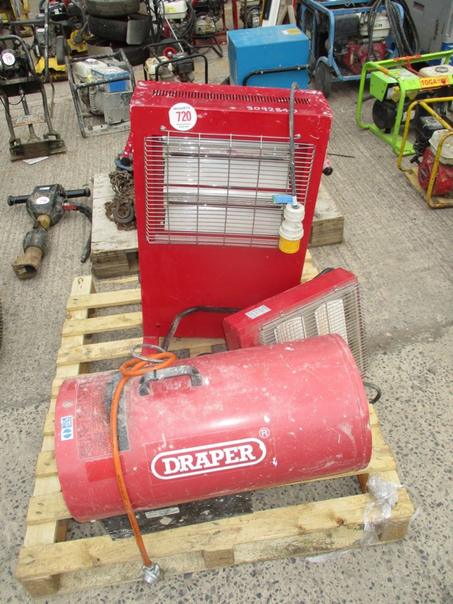 PALLET OF HEATERS