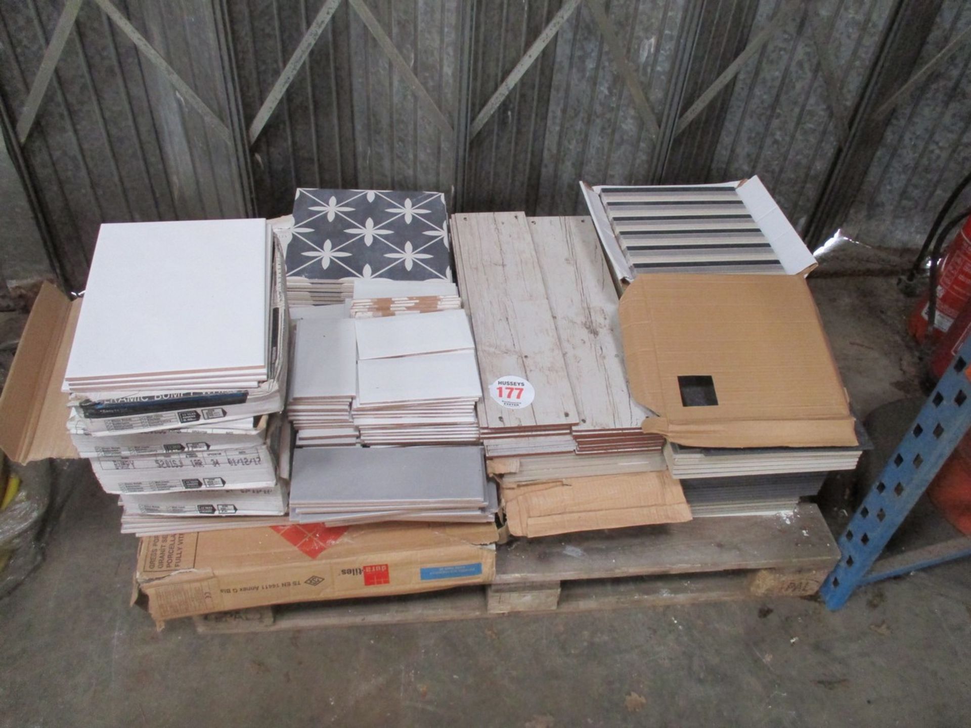 PALLET OF ASSORTED TILES