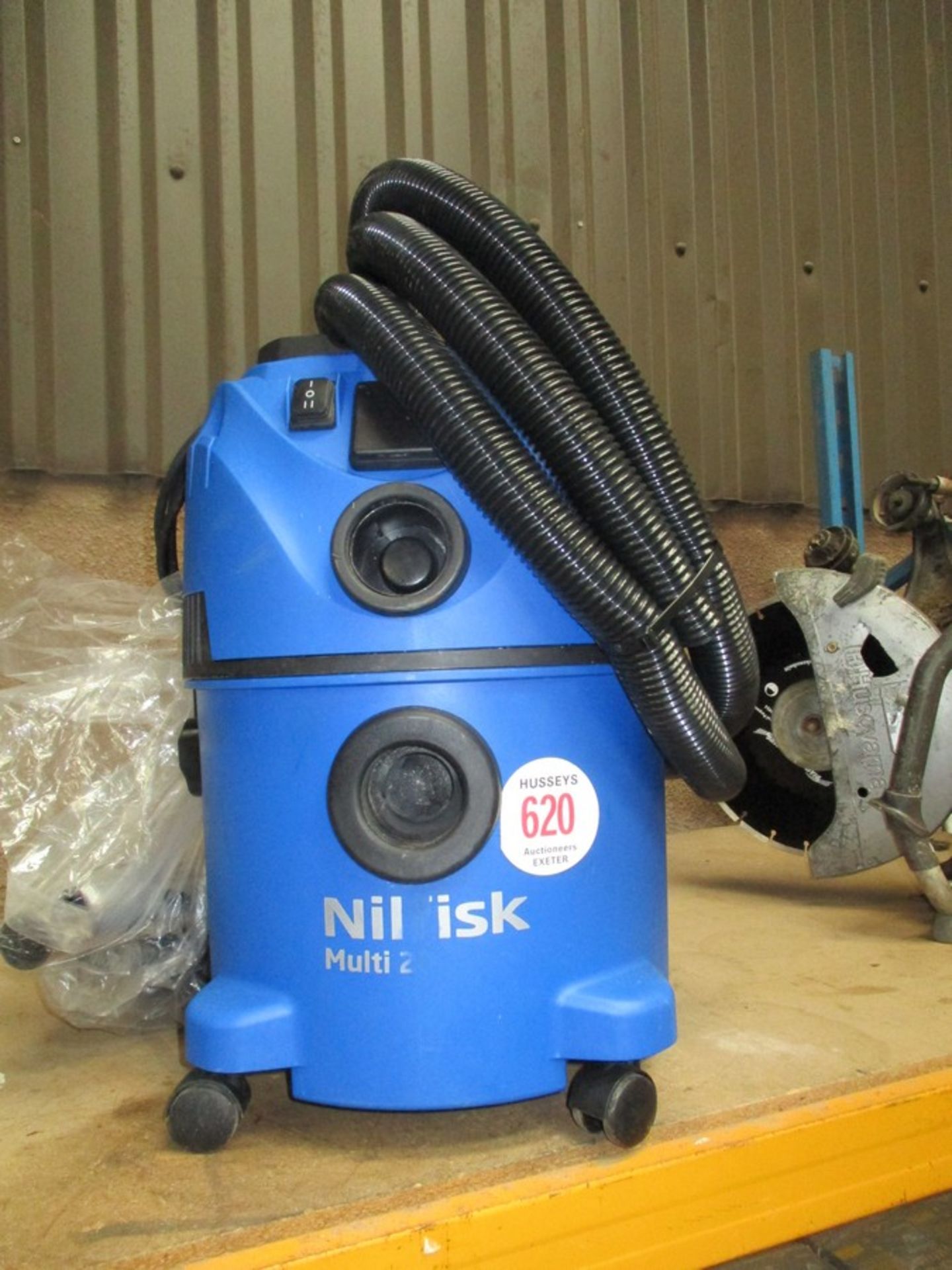 NILFISK HOOVER