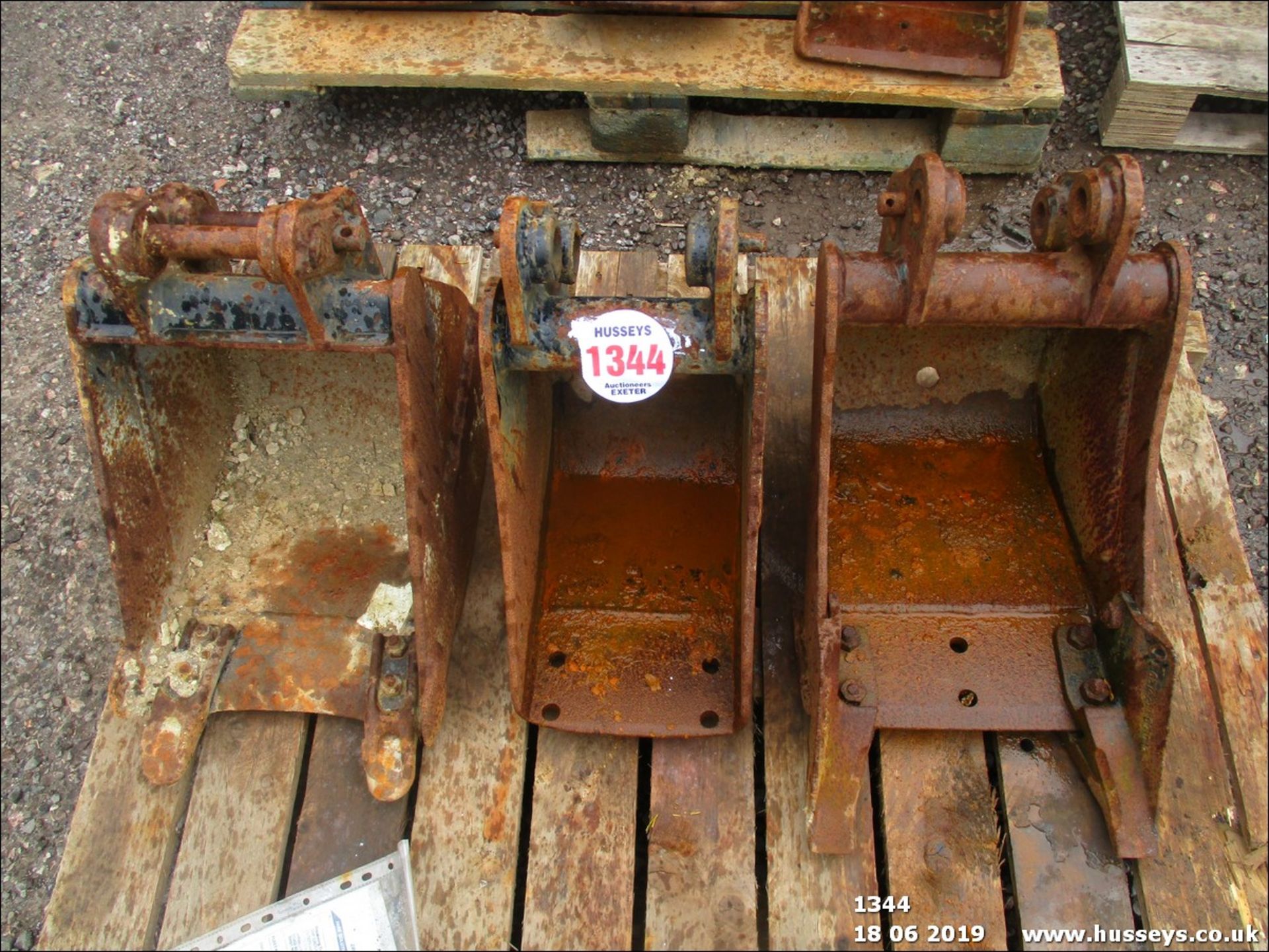 3 MINIDIGGER BUCKETS