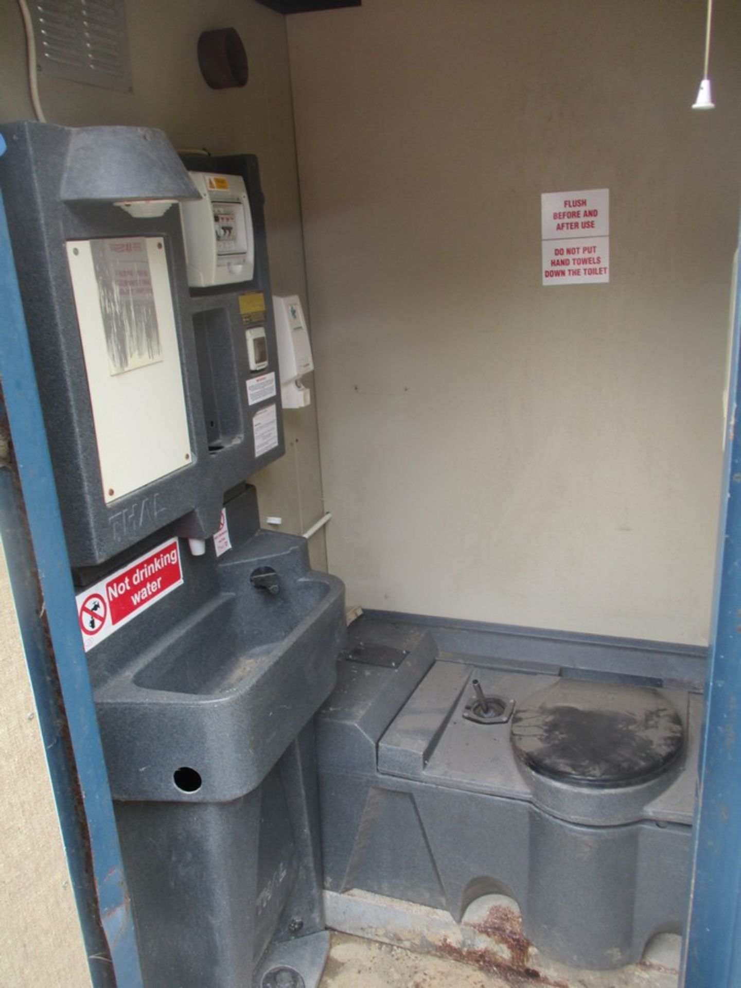 PLUG & GO WELFARE CABIN WITH DRYING ROOM & TOILET - Image 2 of 5